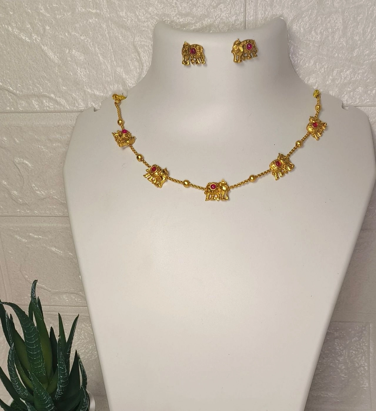 Cute Elephant Necklace set