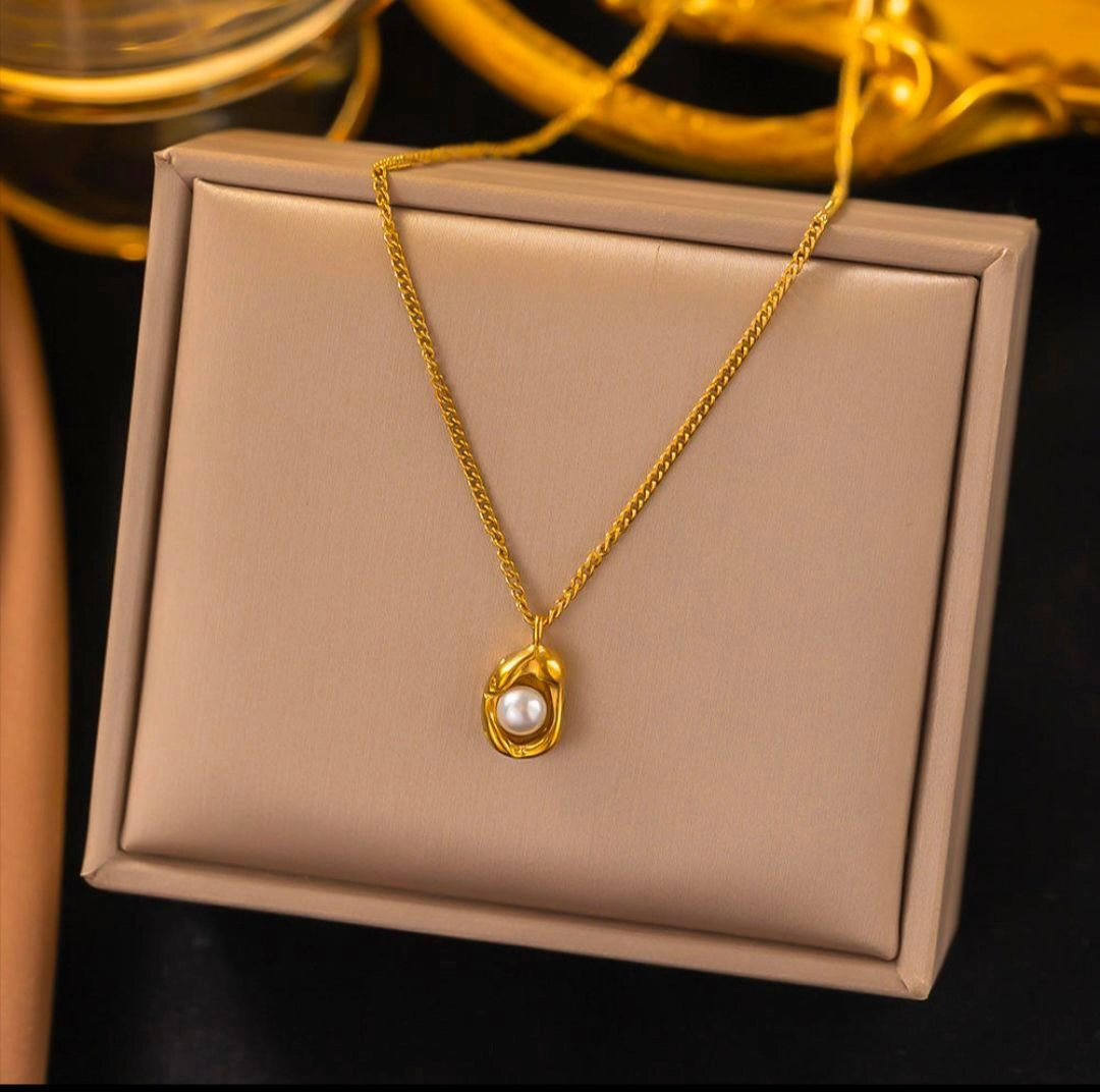 Pearl pendant chain 1