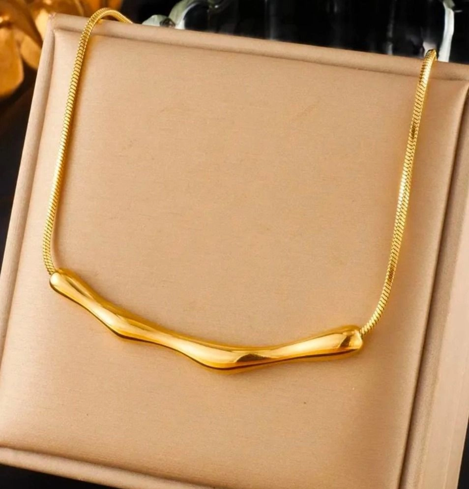 Irregular pendant chain 2