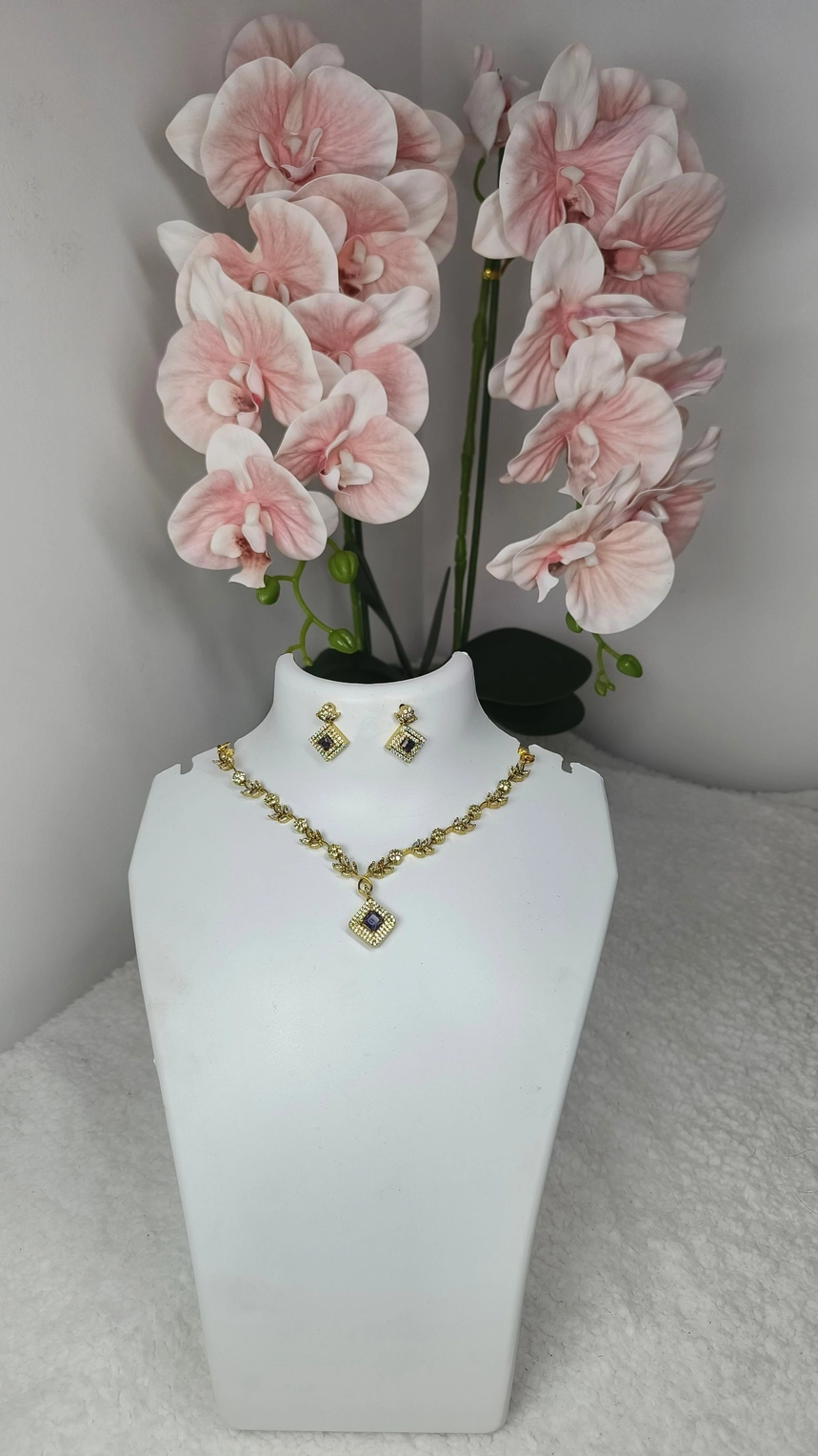 AD purple necklace set 1
