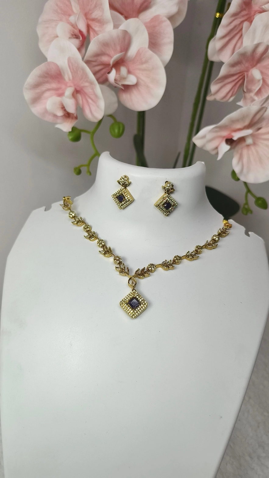 AD purple necklace set 2