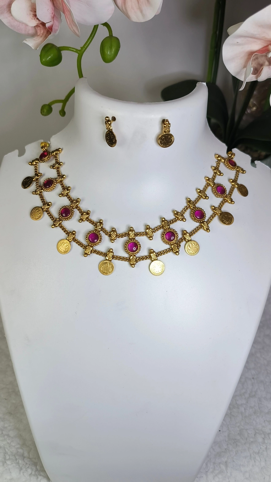 Coin necklace set