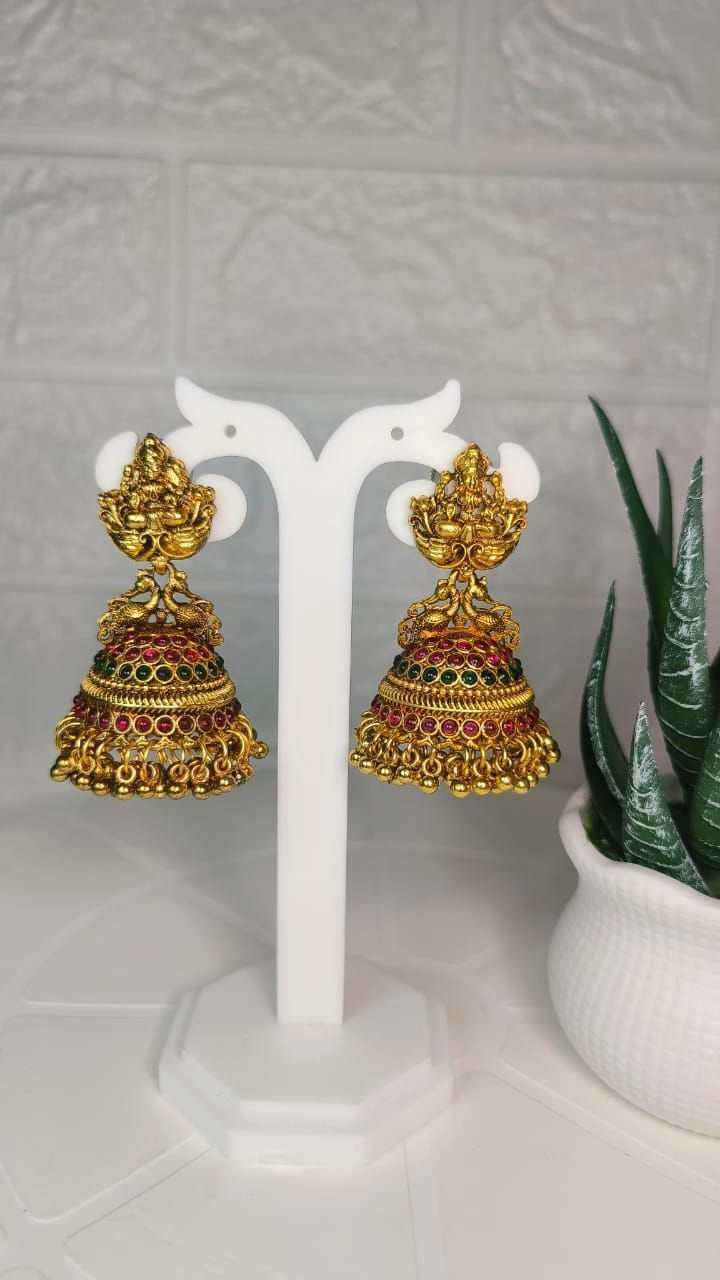Lakshmi Jhumka