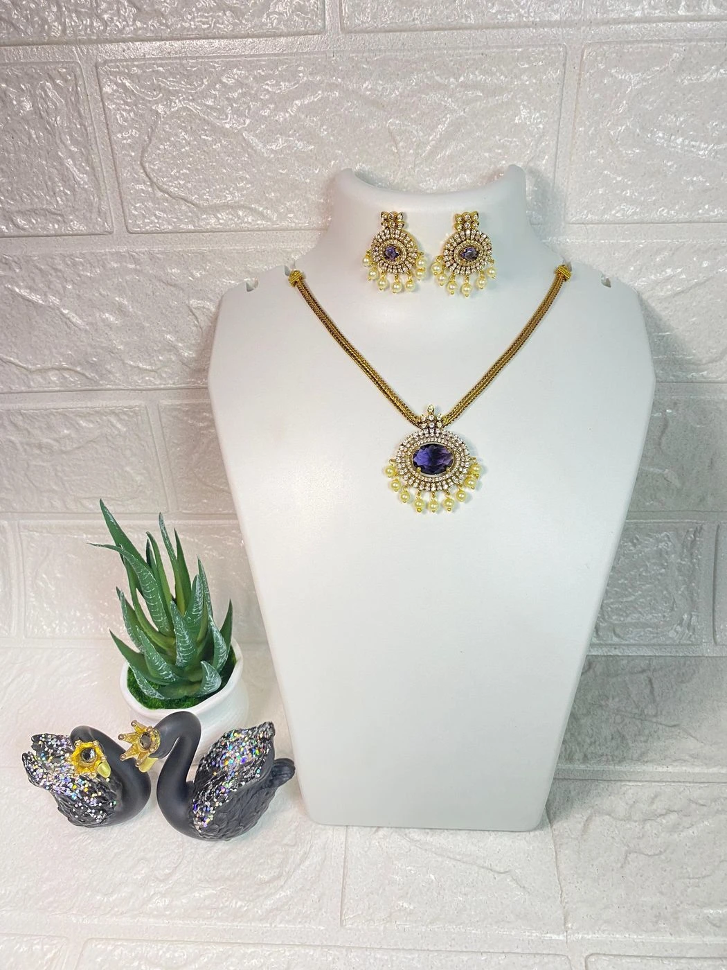 AD Necklace set