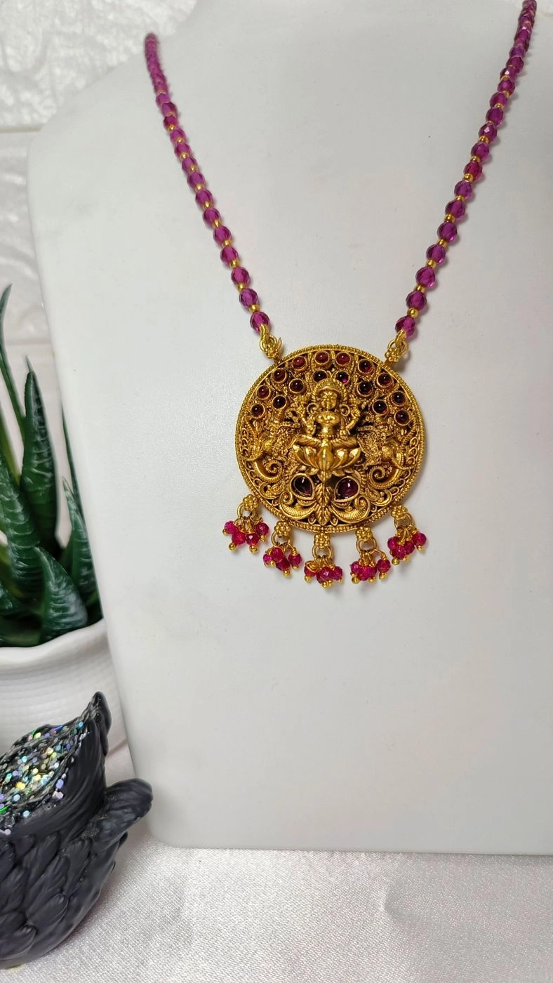 Lakshmi pendant chain set 2