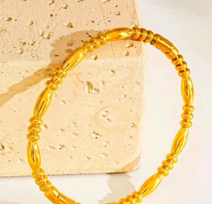 Beaded bangle 1