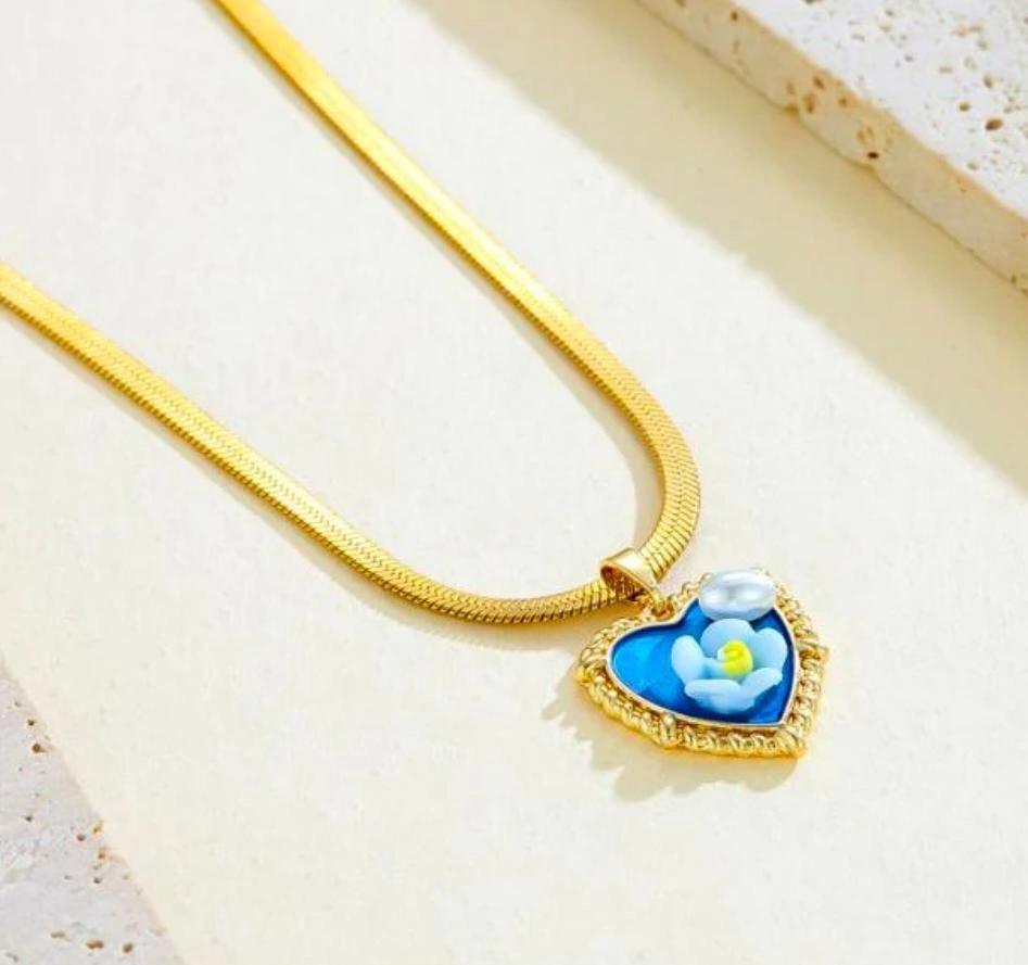 Blue hear floral necklace