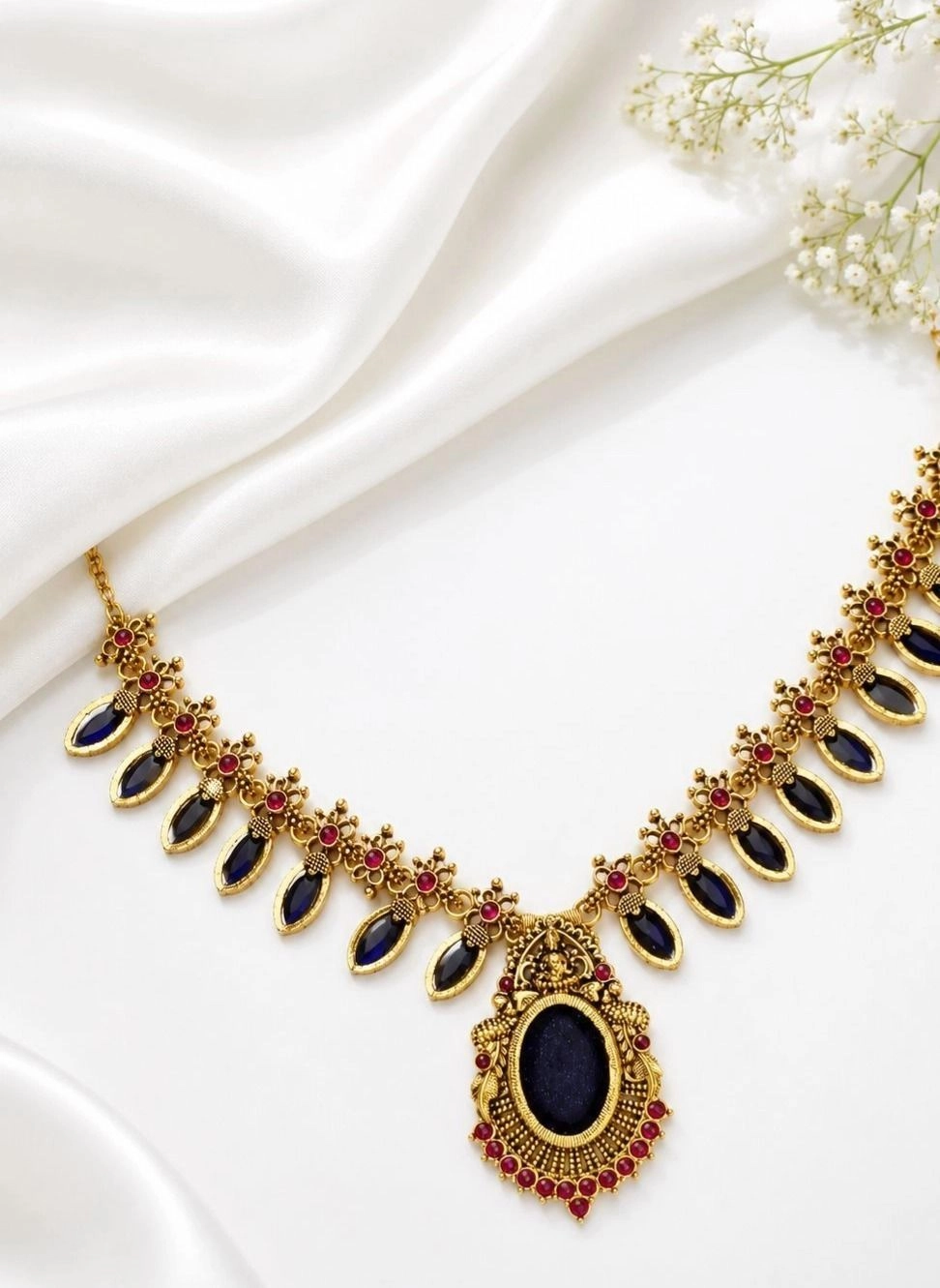Traditional blue necklace set 1