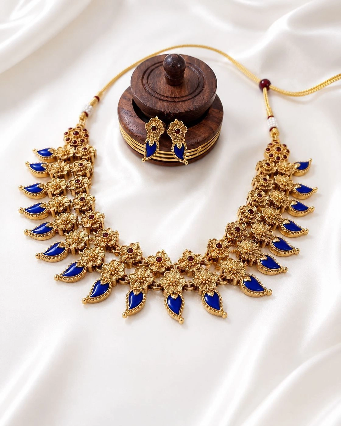 Double layer traditional necklace set 3