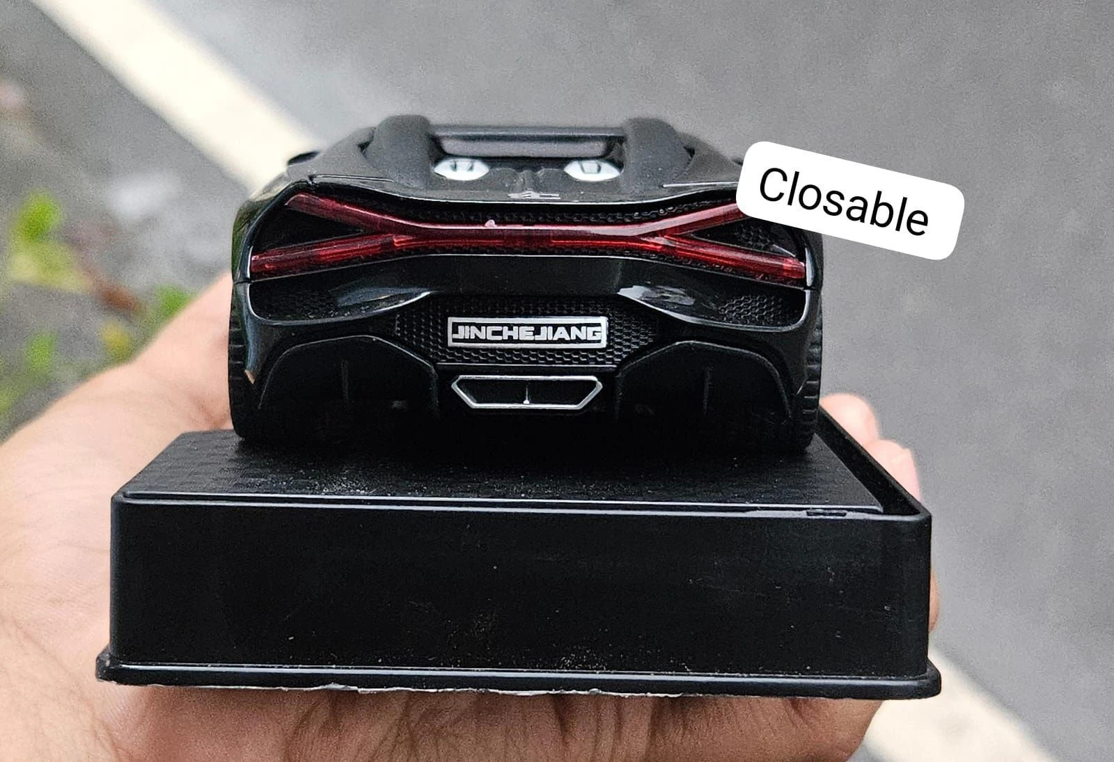 Bugatti Mistral  Black 1:32 Premium Diecast Car 6