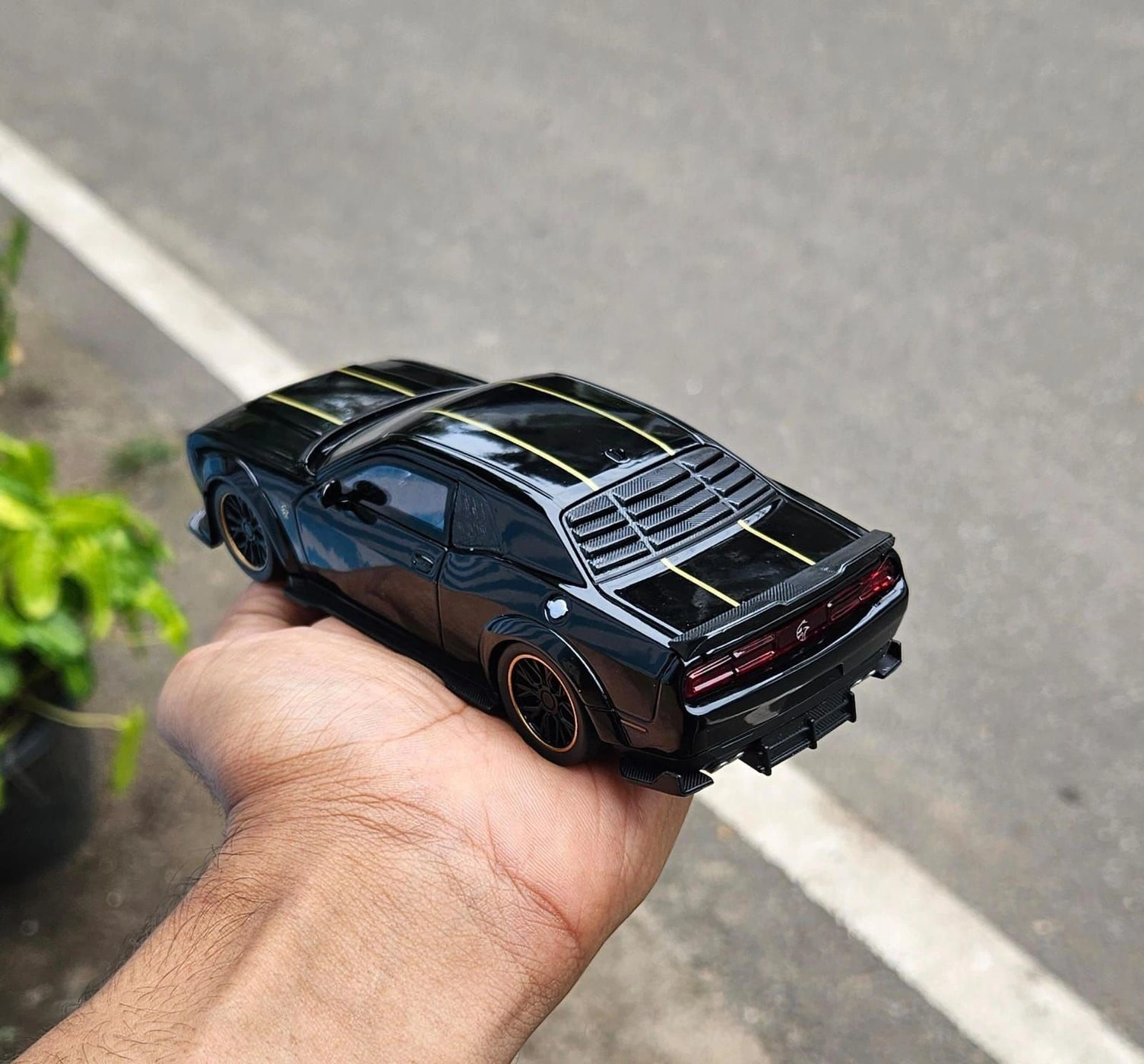 Dodge Challanger Demon Black 1:32 Premium Scale Metal Diecast Car 3