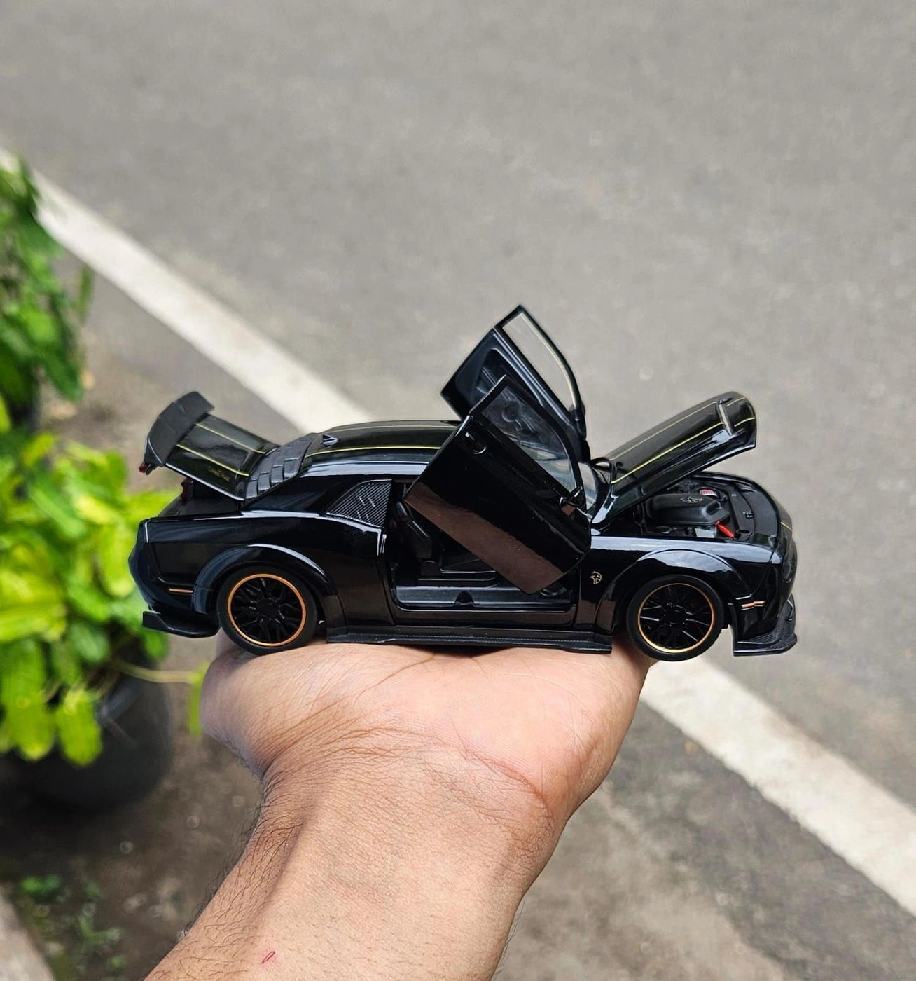 Dodge Challanger Demon Black 1:32 Premium Scale Metal Diecast Car 5
