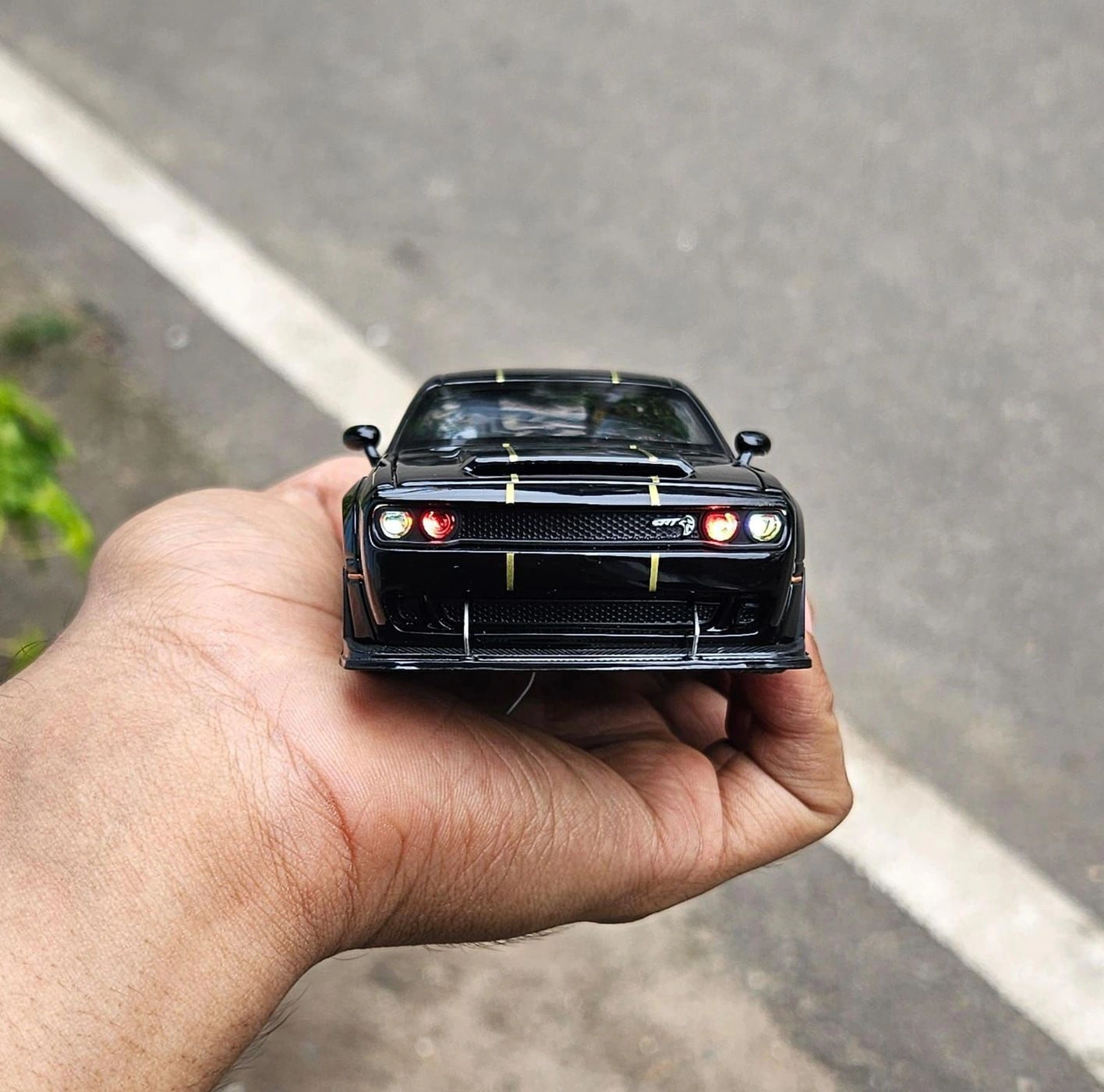 Dodge Challanger Demon Black 1:32 Premium Scale Metal Diecast Car 6