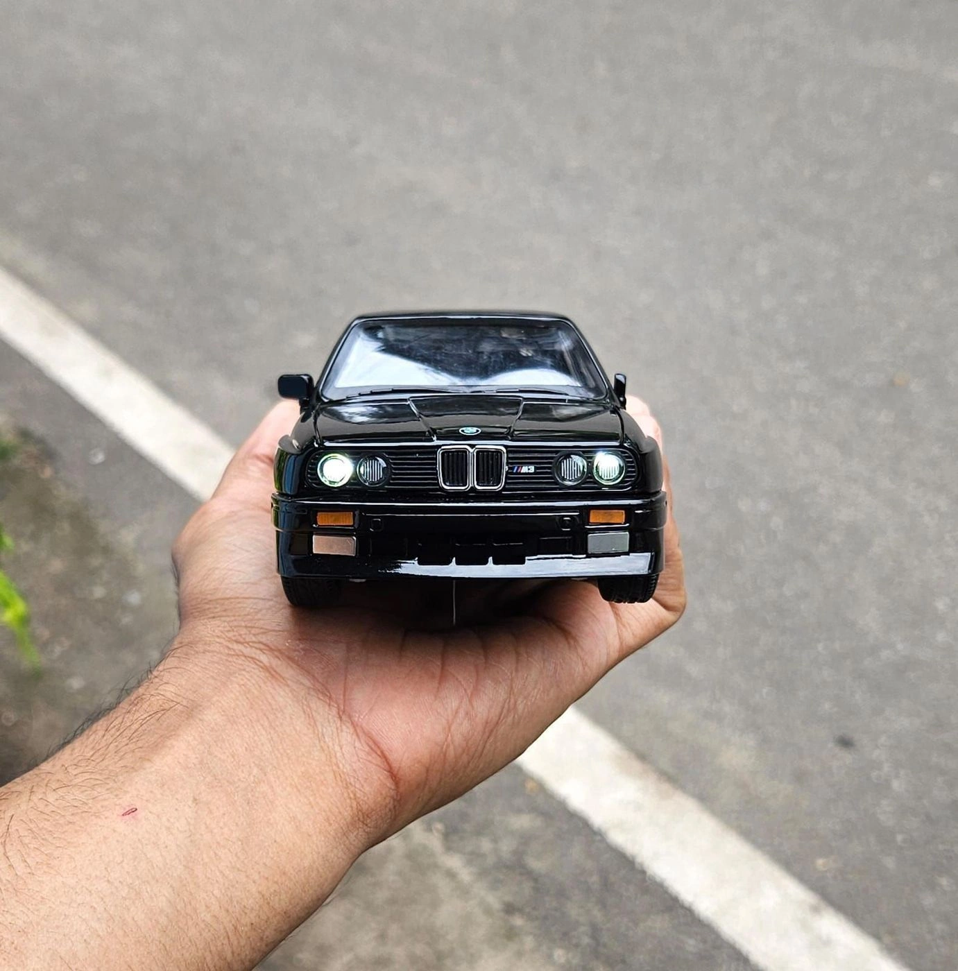 Bmw M3 E30 Black 1:24 Premium Scale Metal Diecast Car 6