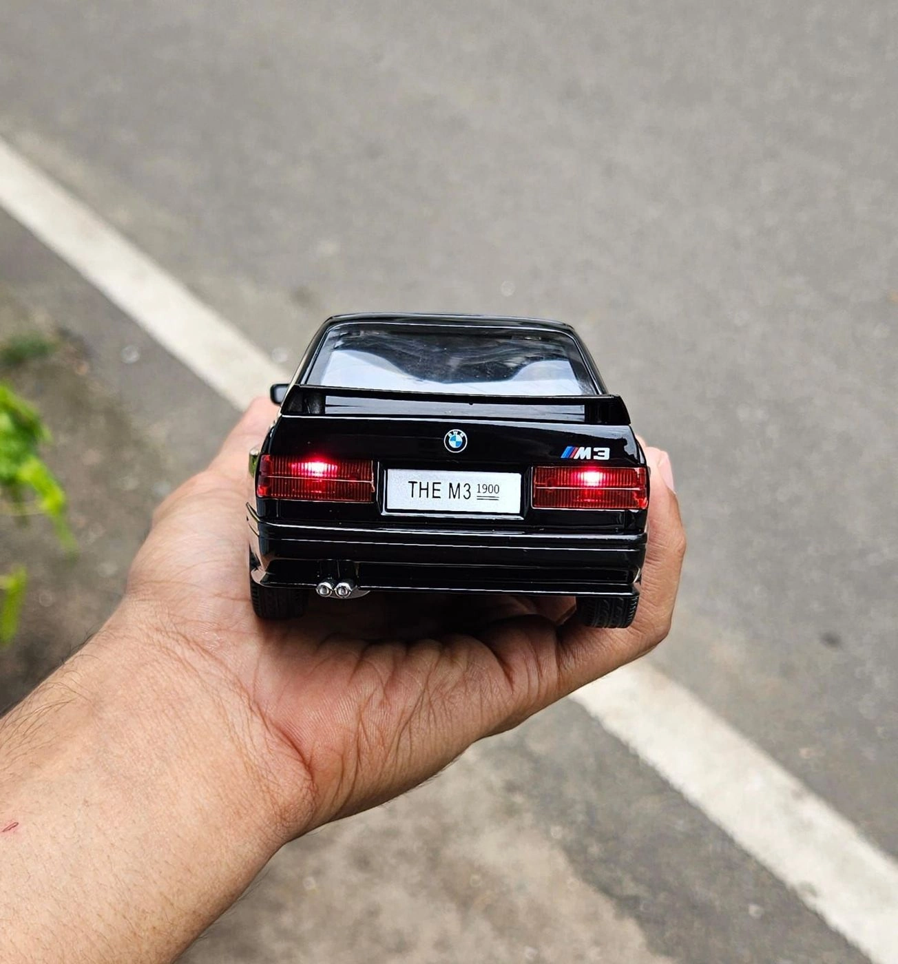 Bmw M3 E30 Black 1:24 Premium Scale Metal Diecast Car 7
