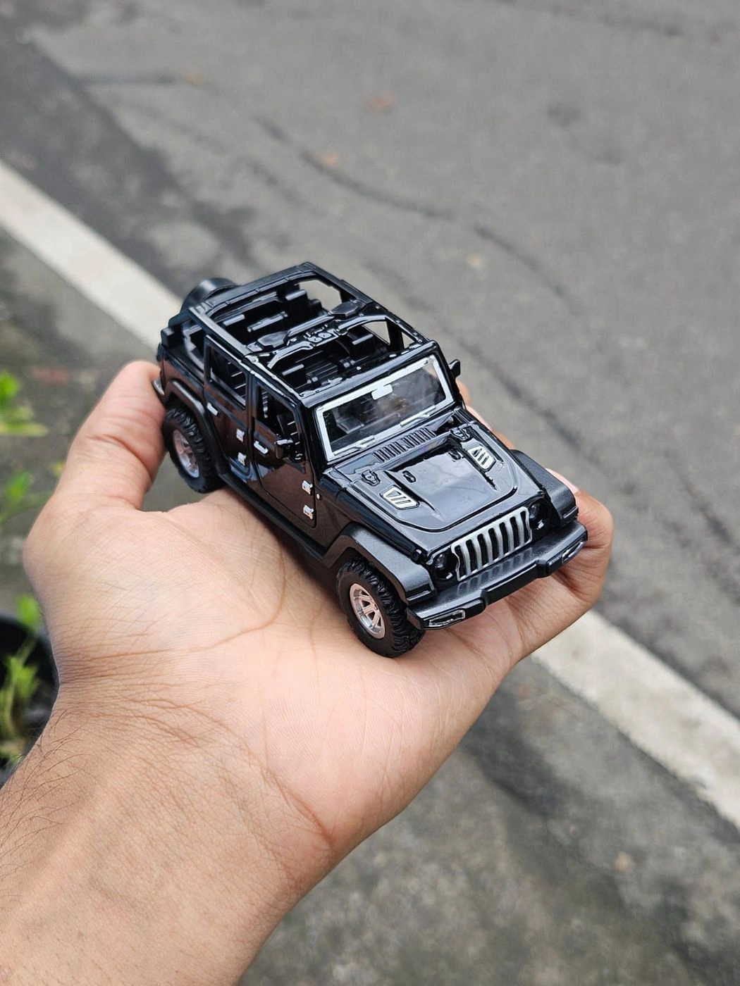 Jeep Wrangler Rubicon 1:36 Scale Metal Diecast Car 1