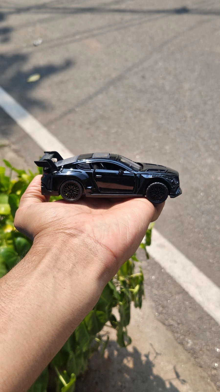 Bentley Continental GT Black 1:36 Scale Metal Diecast Car 2