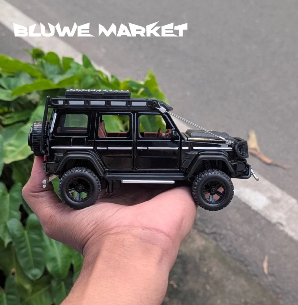 Mercedes Benz G Class G550 1:32 Premium Metal Diecast 4x4 2