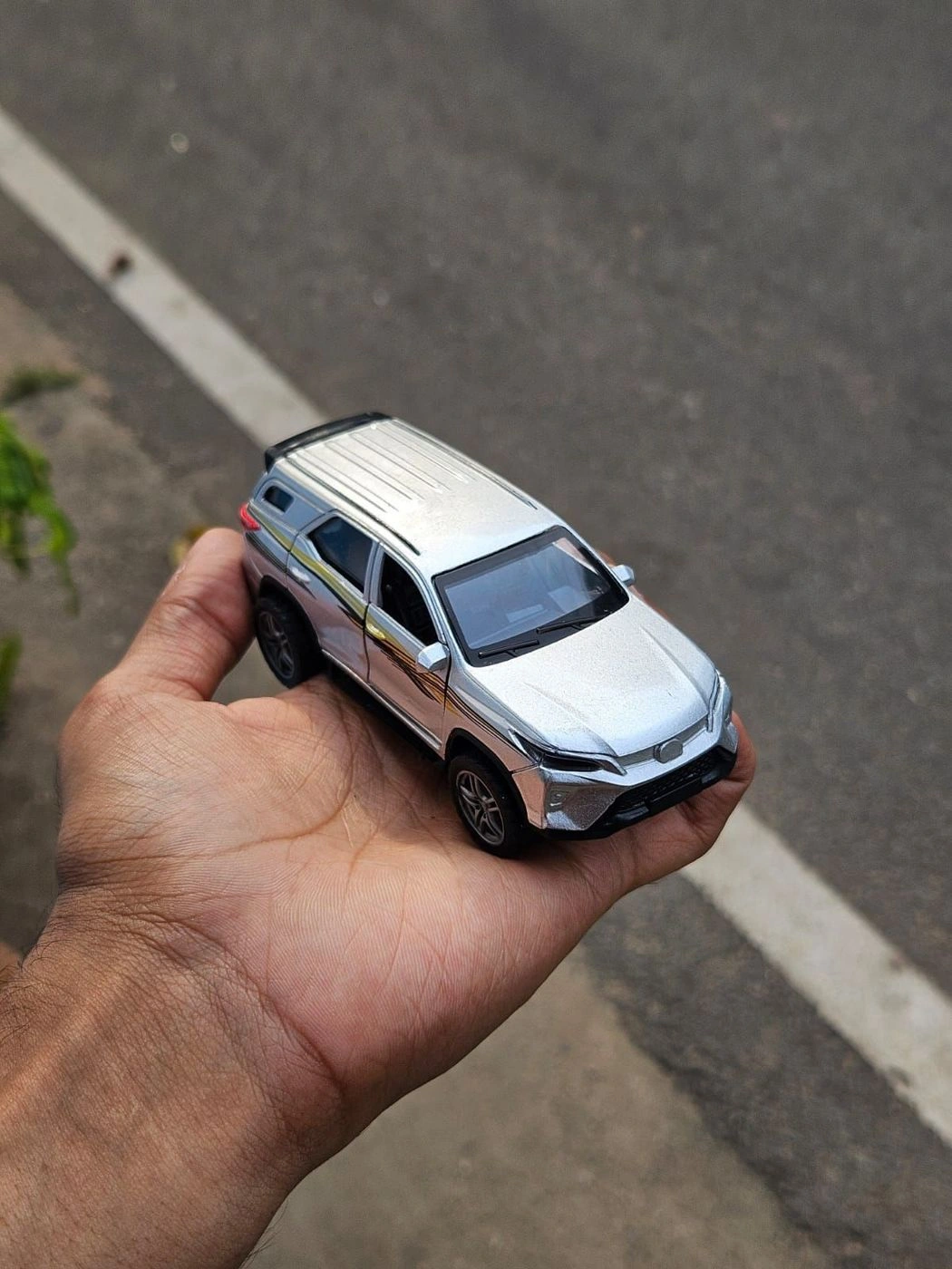 Fortuner Silver Edition 1:36 Scale Metal Diecast Car 1