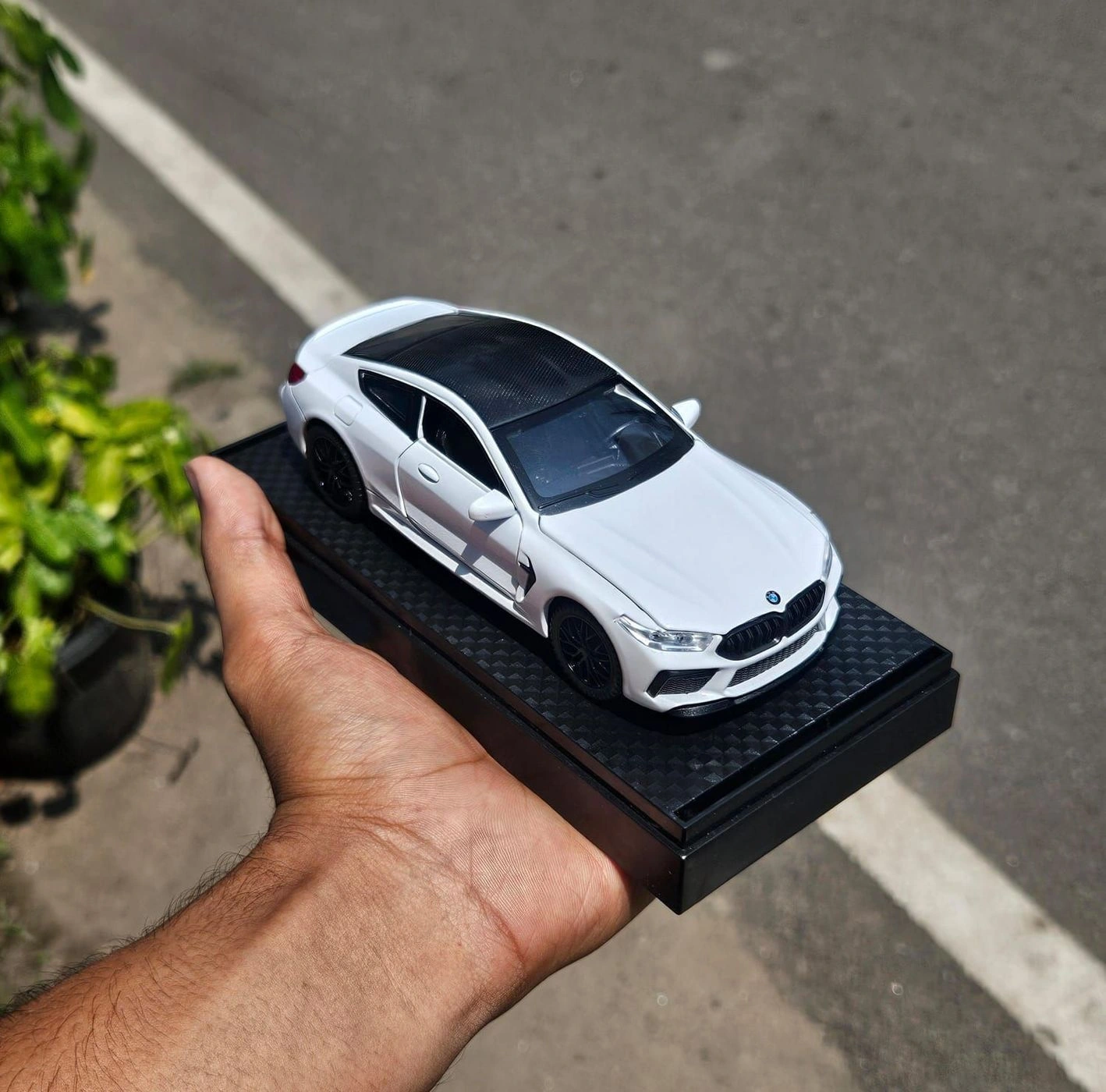 Bmw M8 Coupe 1:32 Premium Scale Metal Diecast Car 1