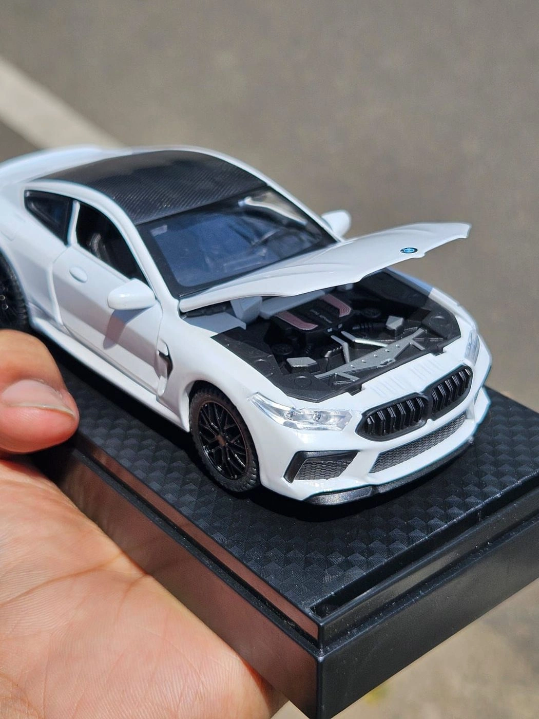 Bmw M8 Coupe 1:32 Premium Scale Metal Diecast Car 5
