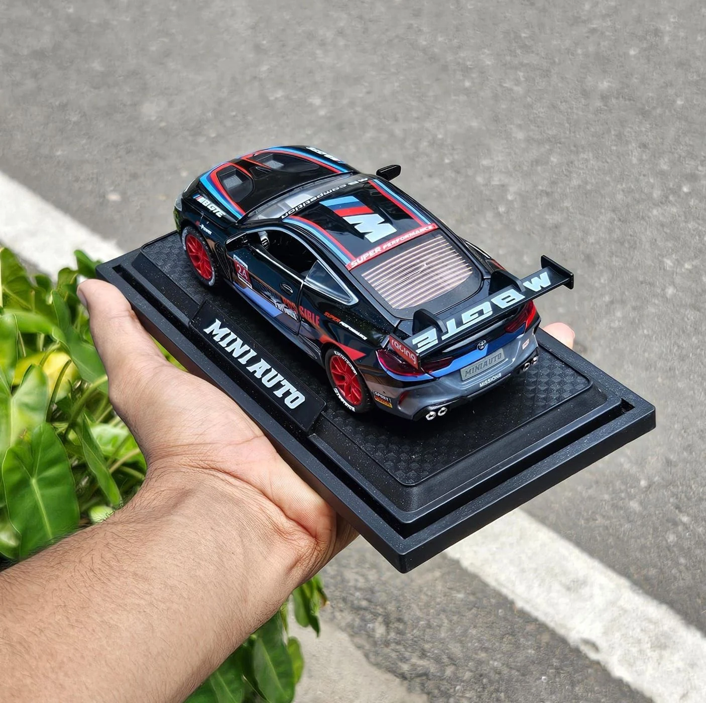 Bmw M8 Sports Edition Black 1:32 Premium Scale Metal Diecast Car 3