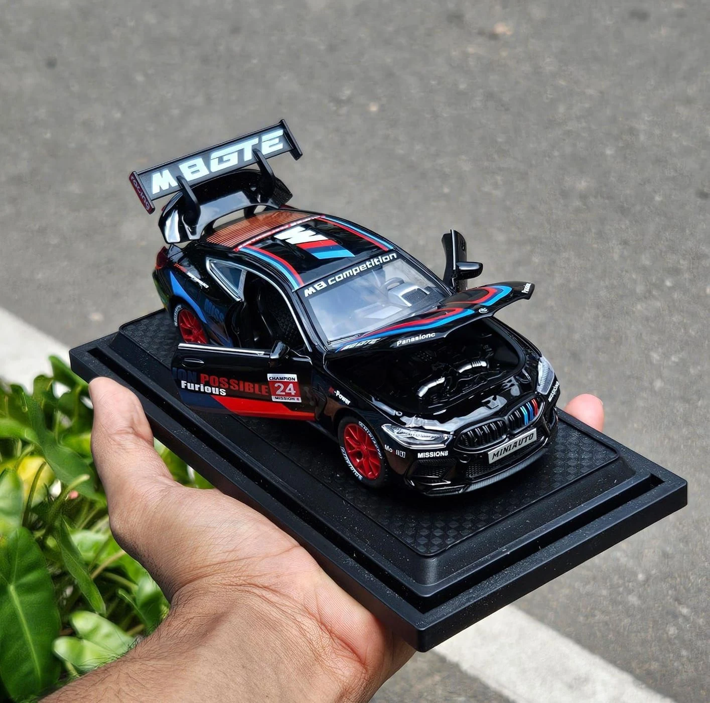 Bmw M8 Sports Edition Black 1:32 Premium Scale Metal Diecast Car 4