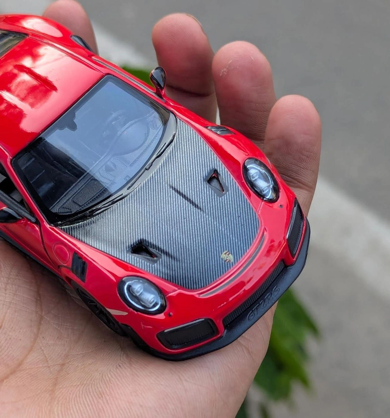 Porsche 911 GT2 RS 1:36 Scale Kinsmart Licensed Model Car 6