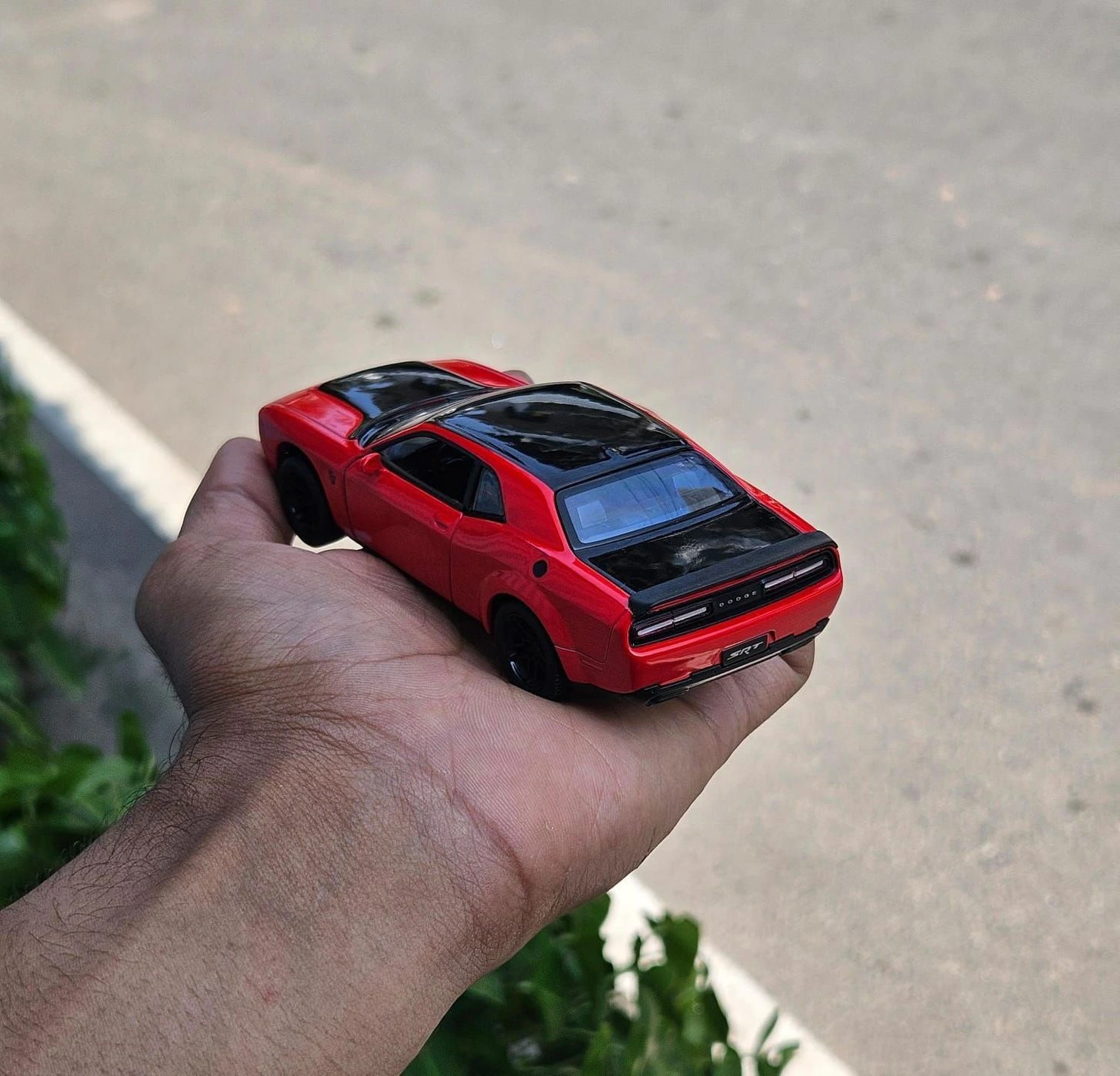 Dodge Challenger SRT 1:36 Scale Kinsmart Licensed Model Car 3