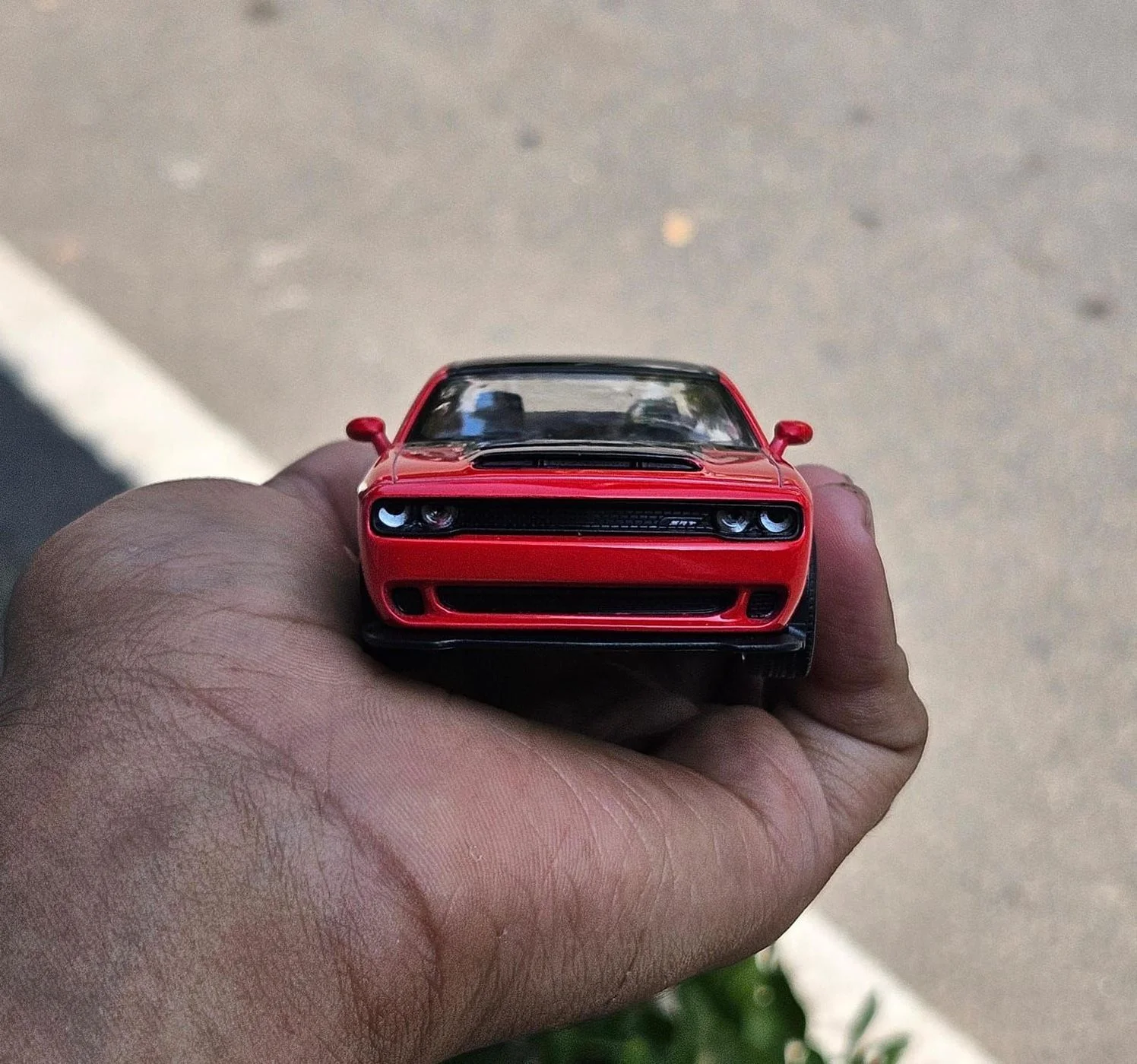 Dodge Challenger SRT 1:36 Scale Kinsmart Licensed Model Car 6