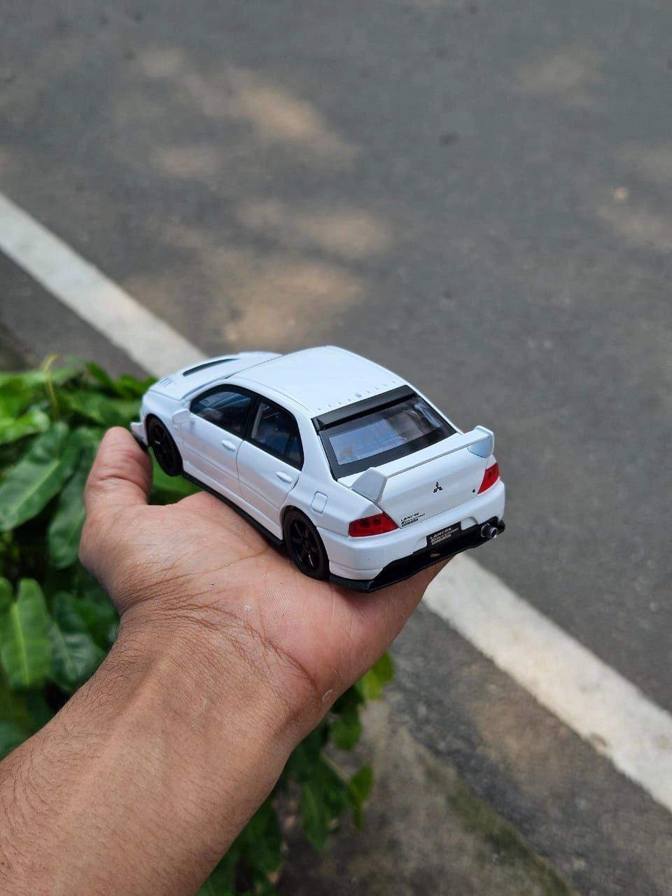 Lancer Evolution 1:32 Premium Scale Metal Diecast Car White 5