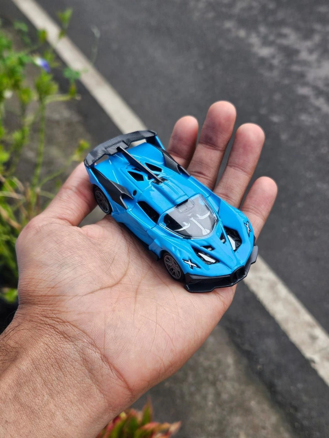 Bugatti Bolide 1:43 Scale Metal Diecast Car Blue 1