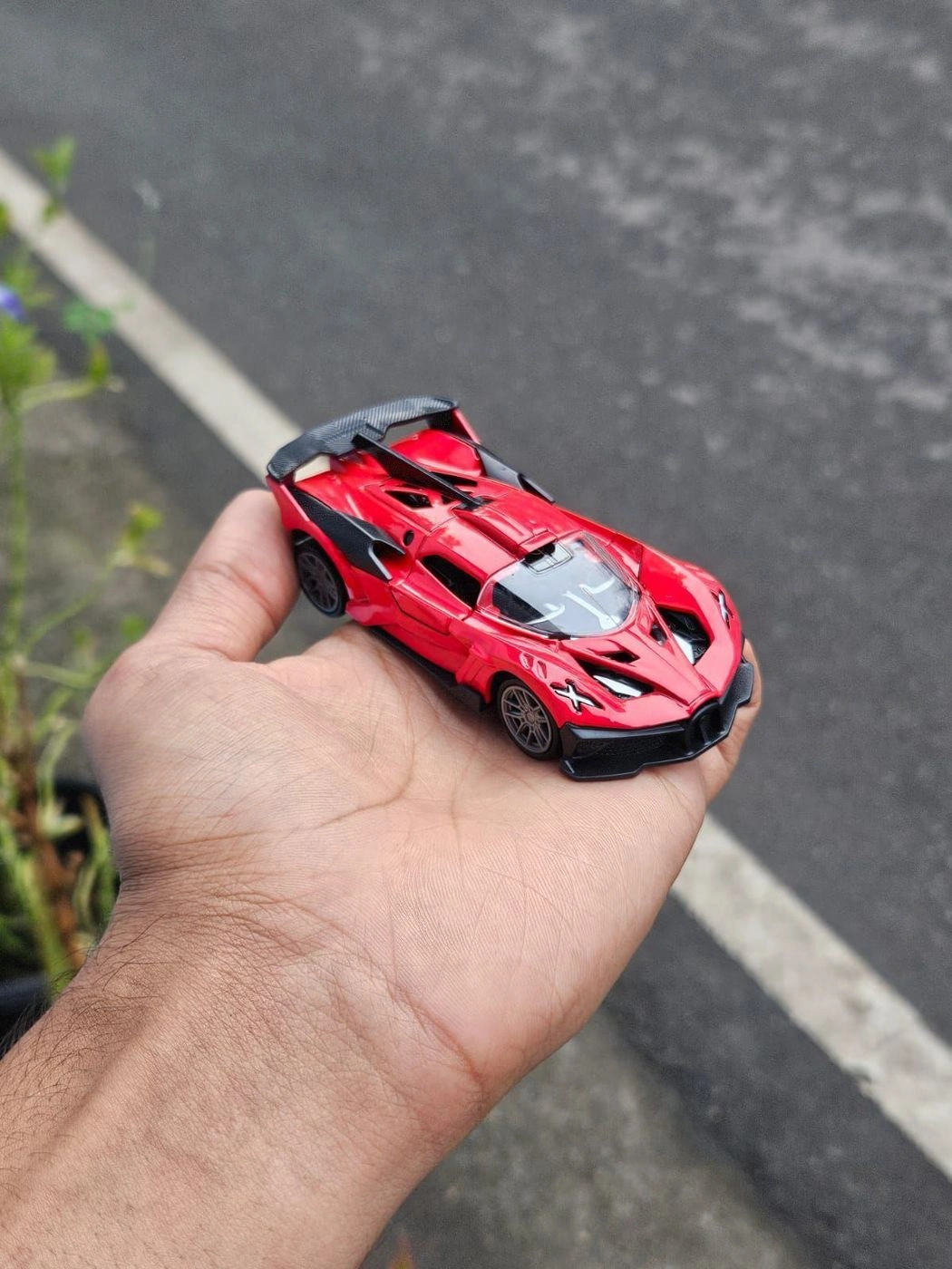 Bugatti Bolide 1:43 Diecast Metal Car Red