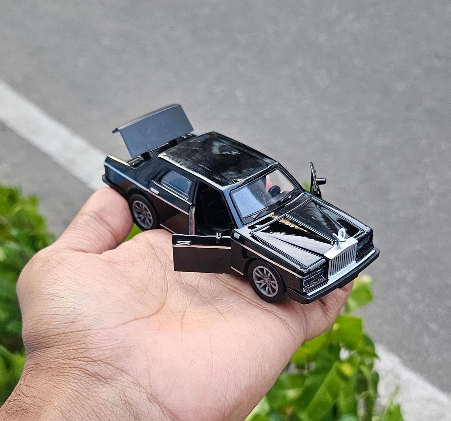 1994 Rolls Royce Silver Spur III Metal Diecast 1:36 Scale Vintage Car Black 4