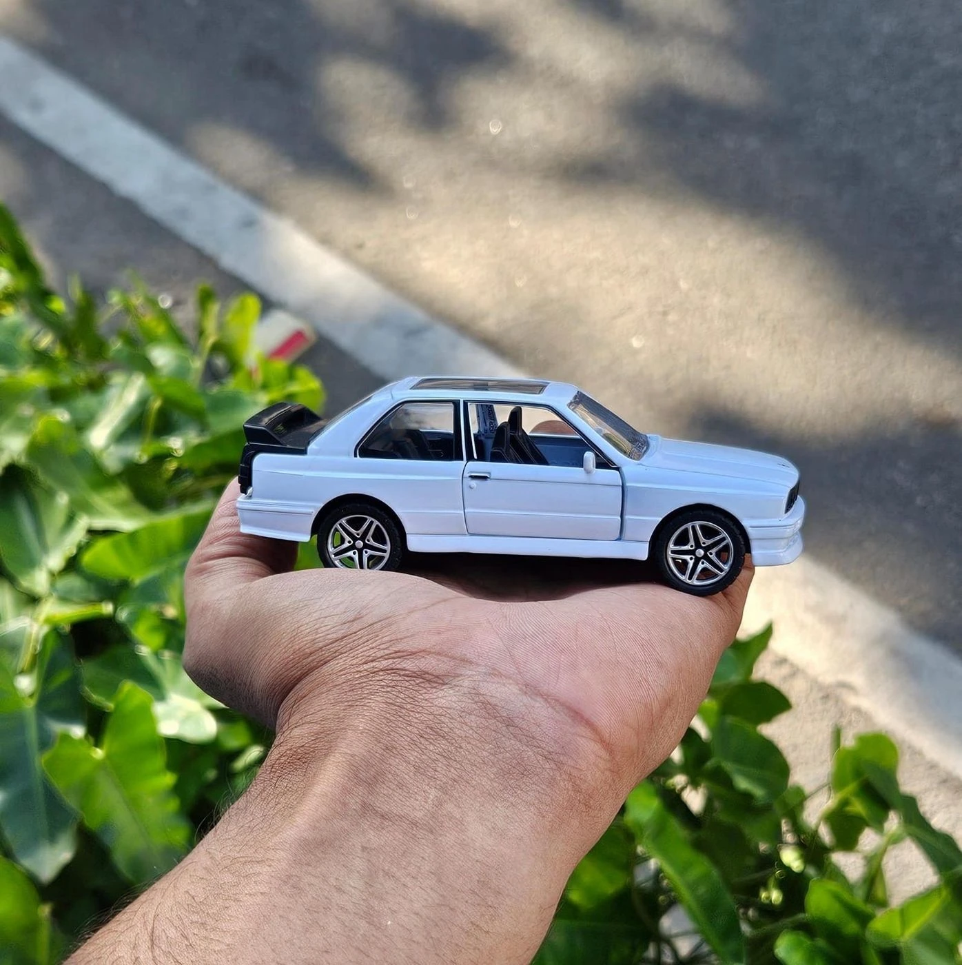 Bmw M3 E30 1:36 Scale Metal Diecast Car White 2
