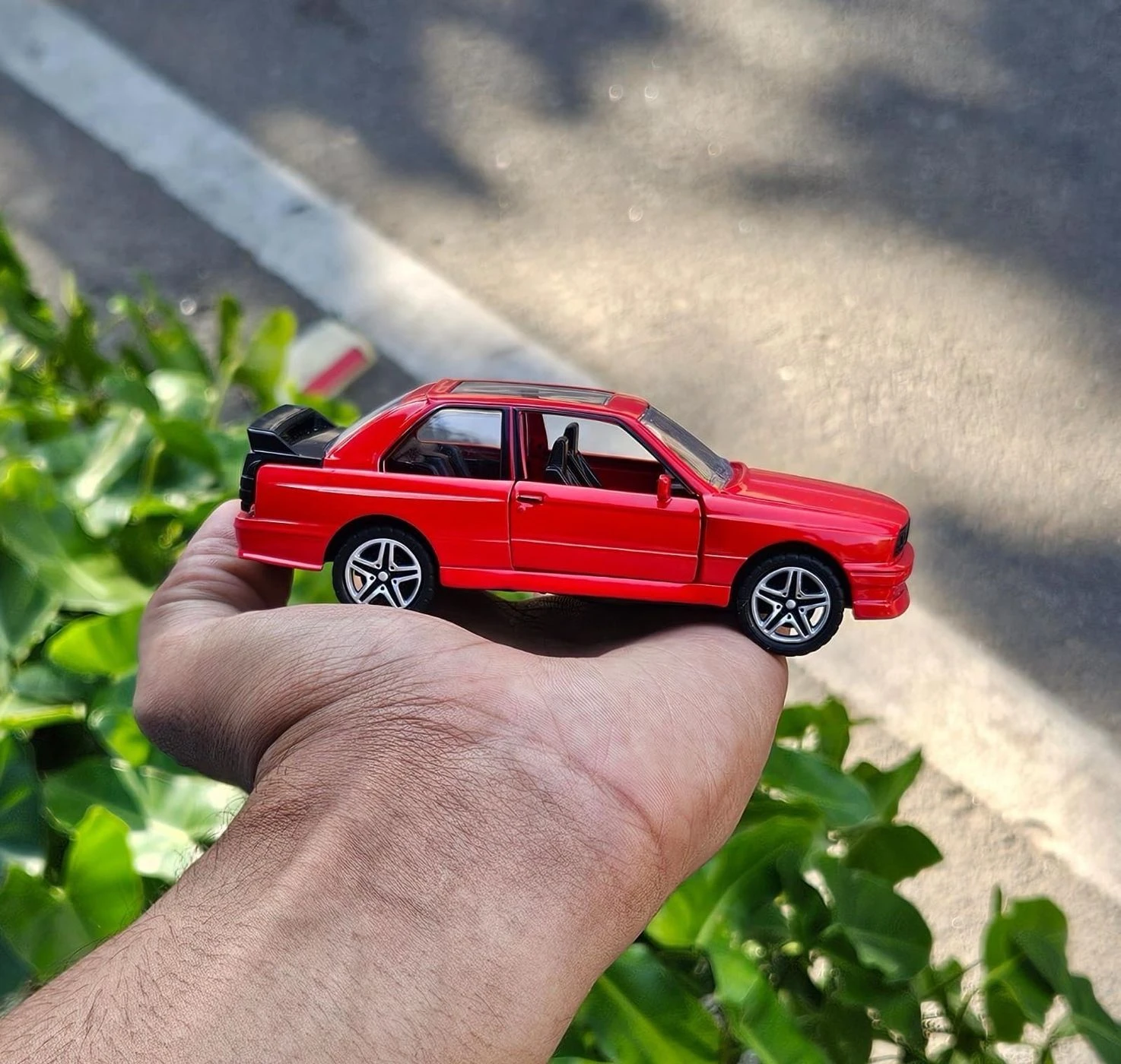 Bmw M3 E30 1:36 Scale Metal Diecast Car Red 2