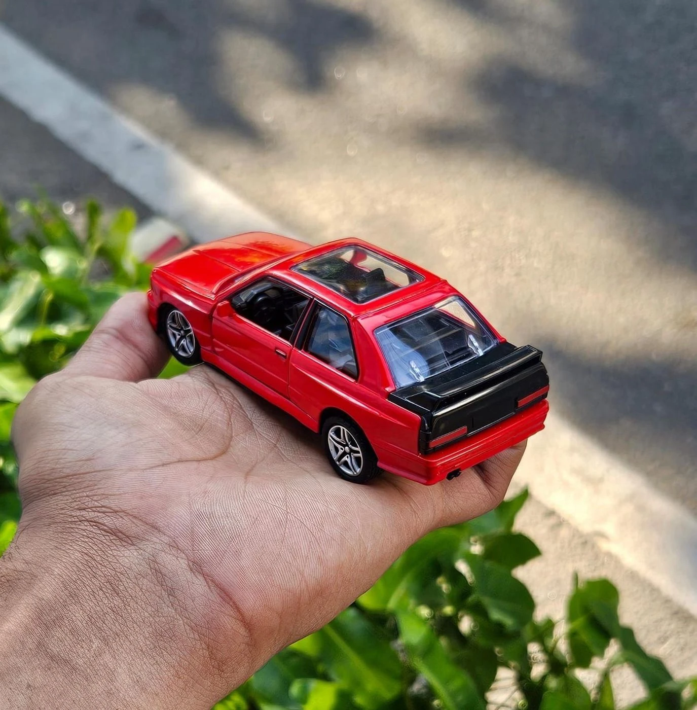 Bmw M3 E30 1:36 Scale Metal Diecast Car Red 3