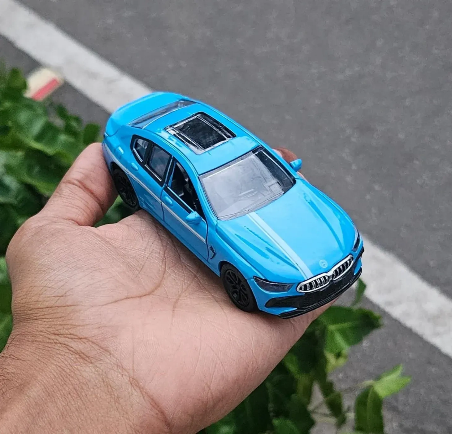 Bmw M8 1:36 Scale Metal Diecast Car Blue 1