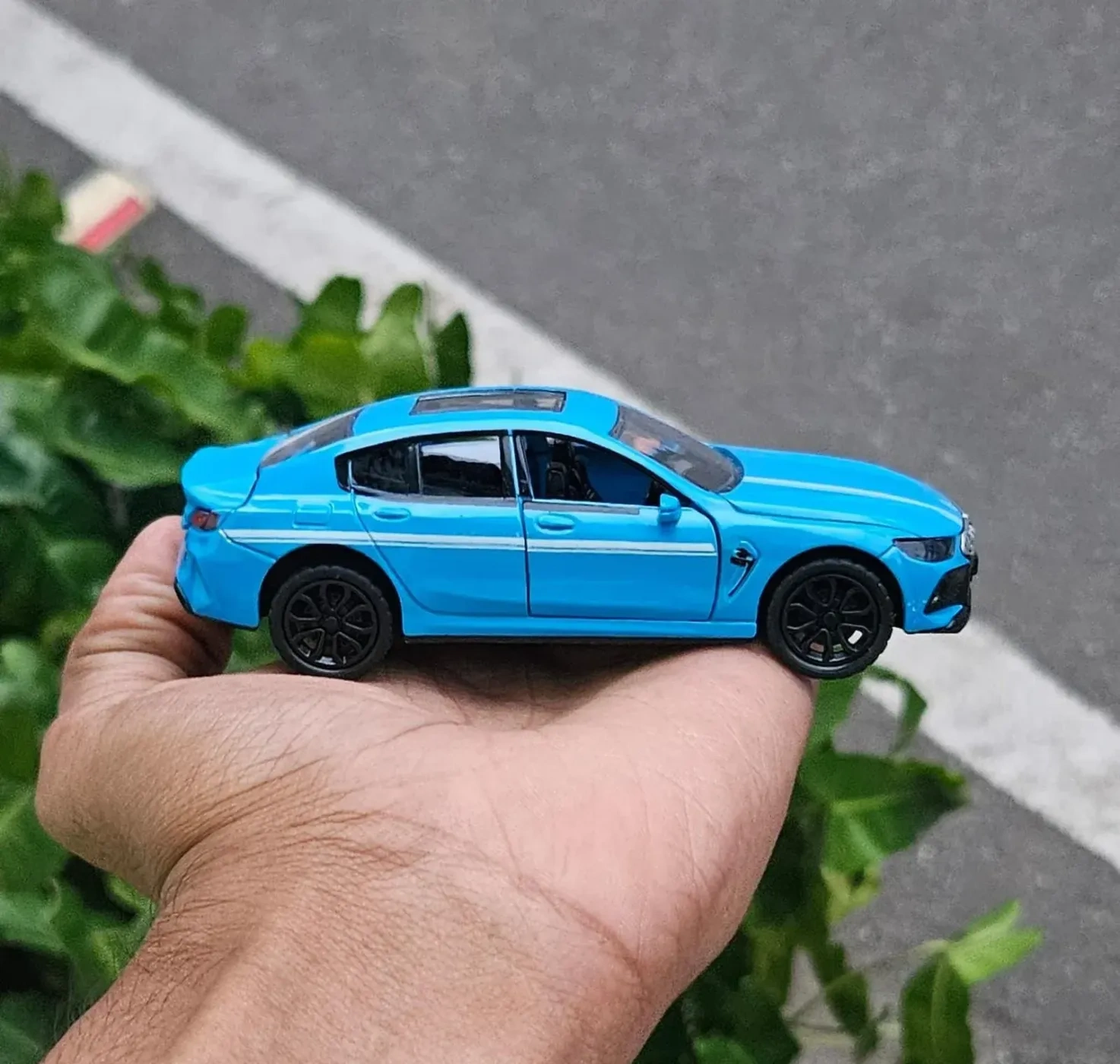Bmw M8 1:36 Scale Metal Diecast Car Blue 2