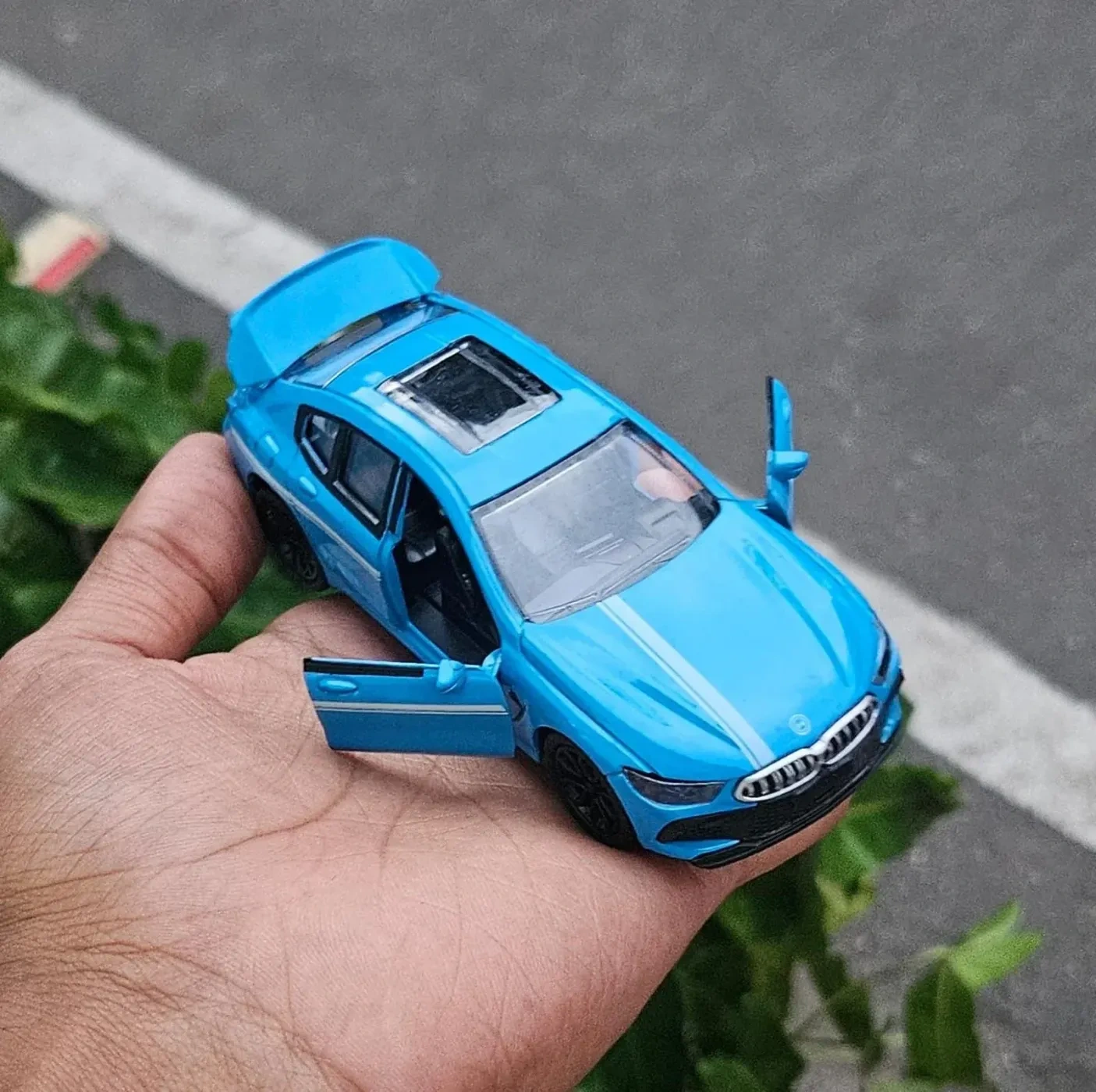 Bmw M8 1:36 Scale Metal Diecast Car Blue 4