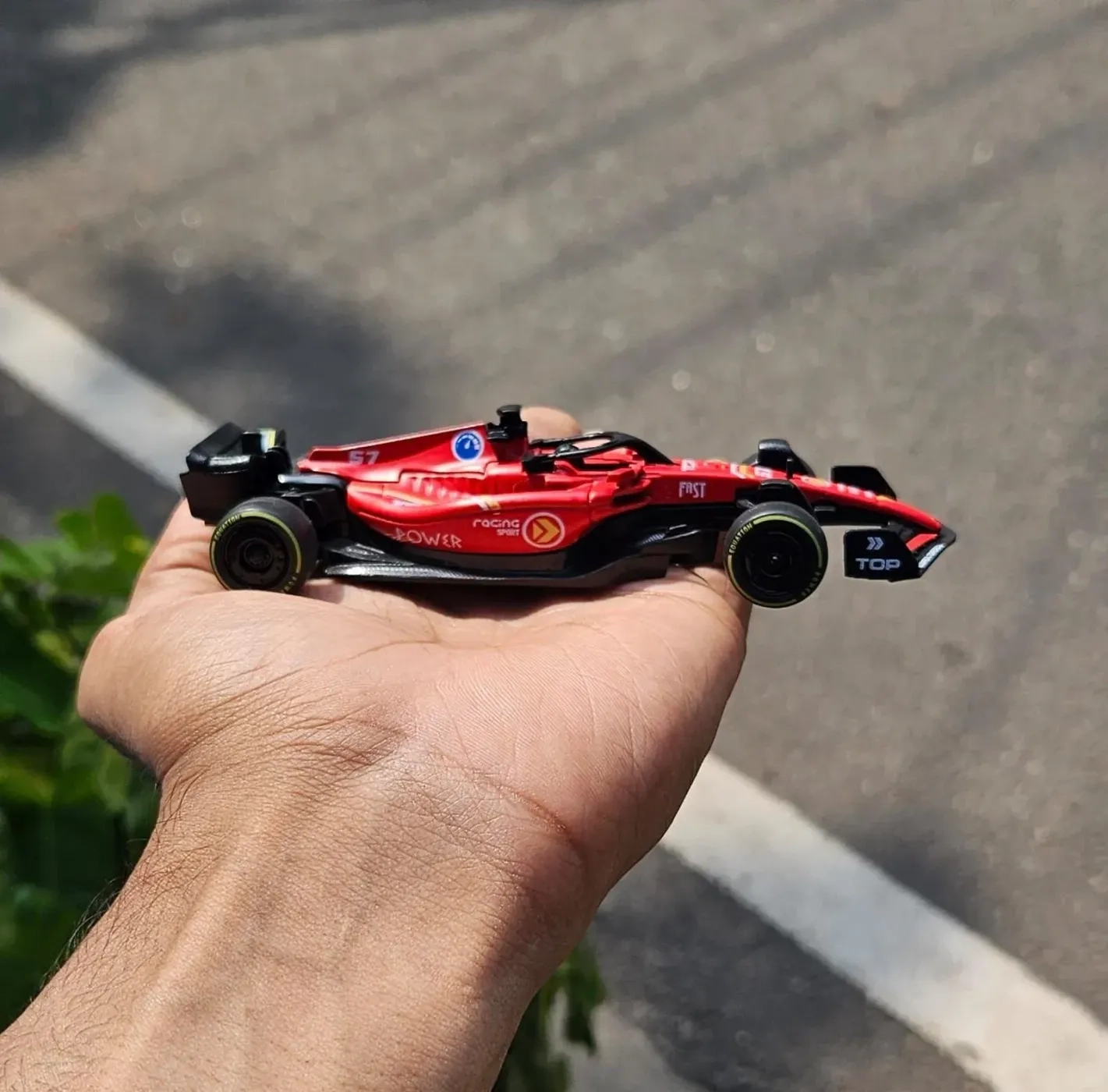 F1 Diecast Metal Car 1:36 Scale Ferrari Red 2
