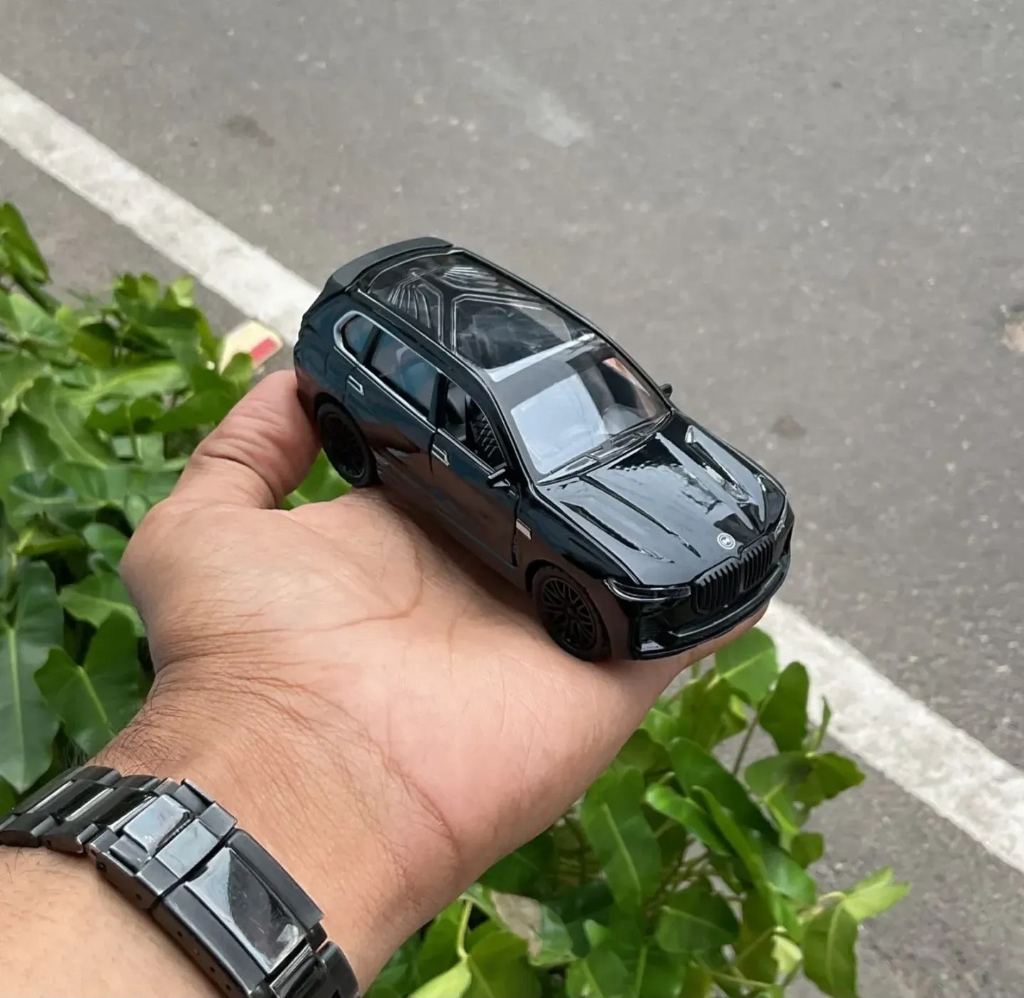 Bmw X7 Black 1:36 Scale Metal Diecast Car 1