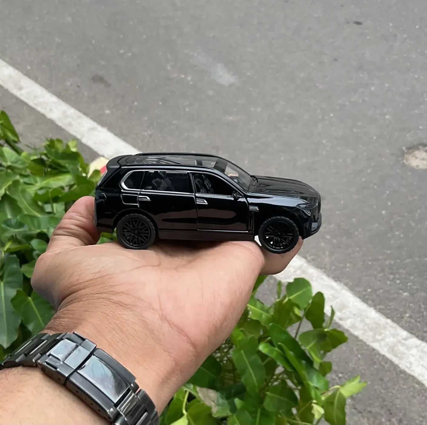 Bmw X7 Black 1:36 Scale Metal Diecast Car 2