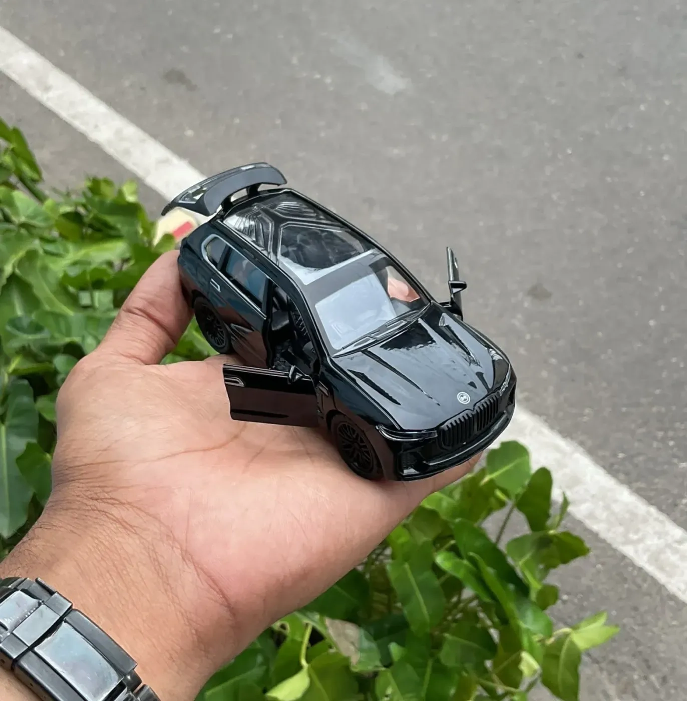 Bmw X7 Black 1:36 Scale Metal Diecast Car 4