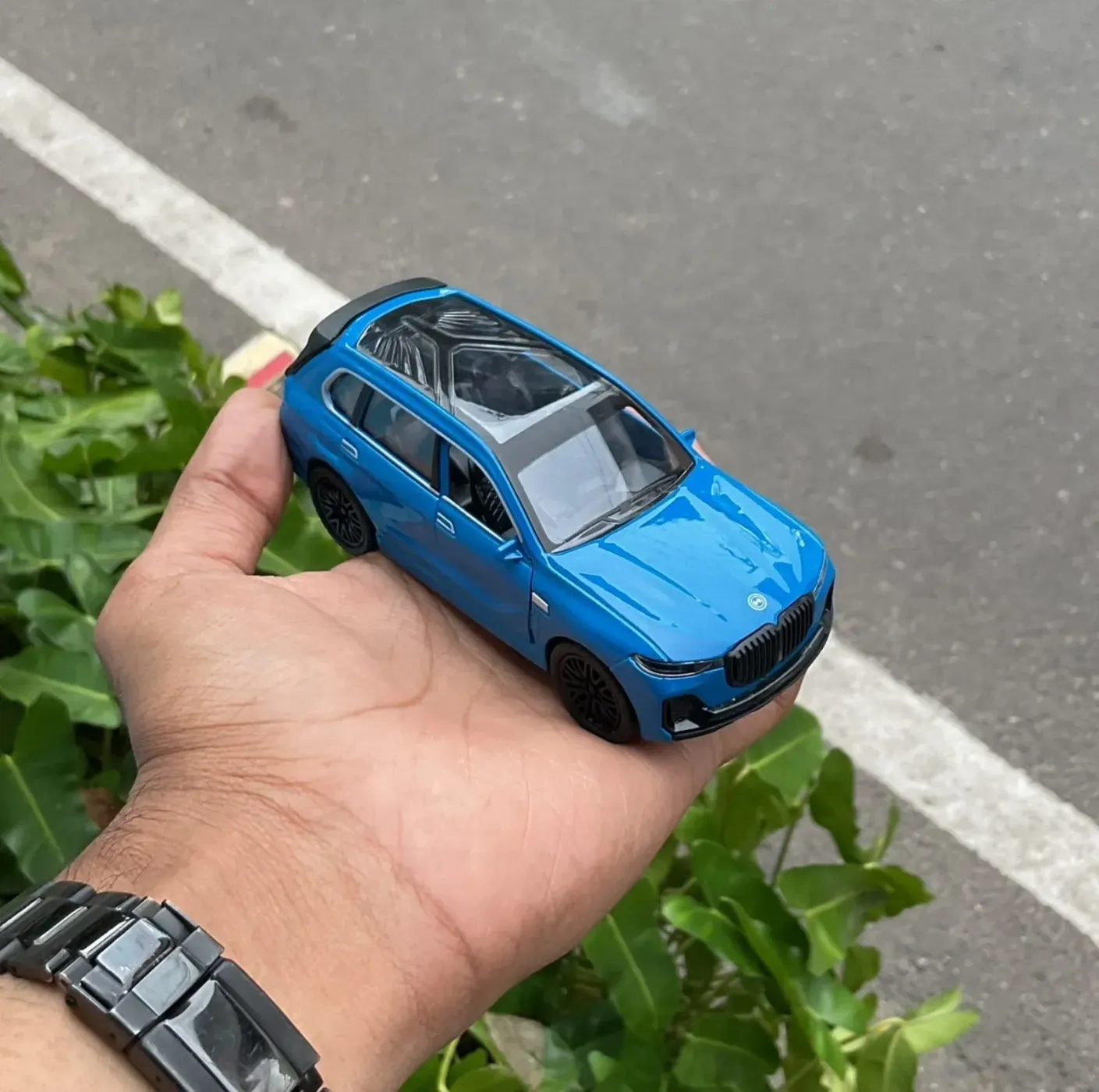 Bmw X7 Blue 1:36 Scale Metal Diecast Car 1