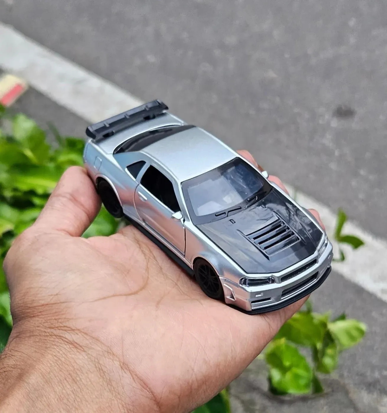Skyline GT-R34 Metal Diecast 1:36 Scale Car Silver 1