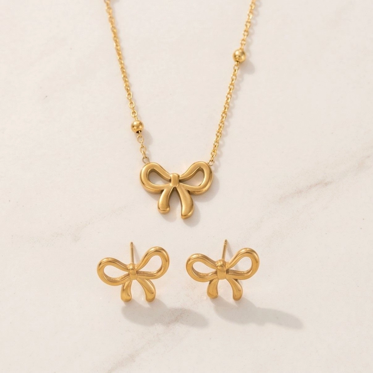 Anti Tarnish Knot Necklace 1