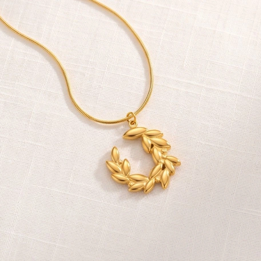 Anti Tarnish Stainless Steel Crescent Moon Themed Pendant Necklace 1