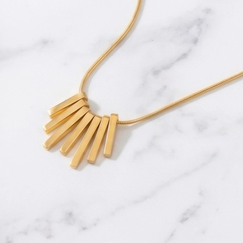 Anti Tarnish Stainless Steel Dangling Stripes Pendant Necklace 1
