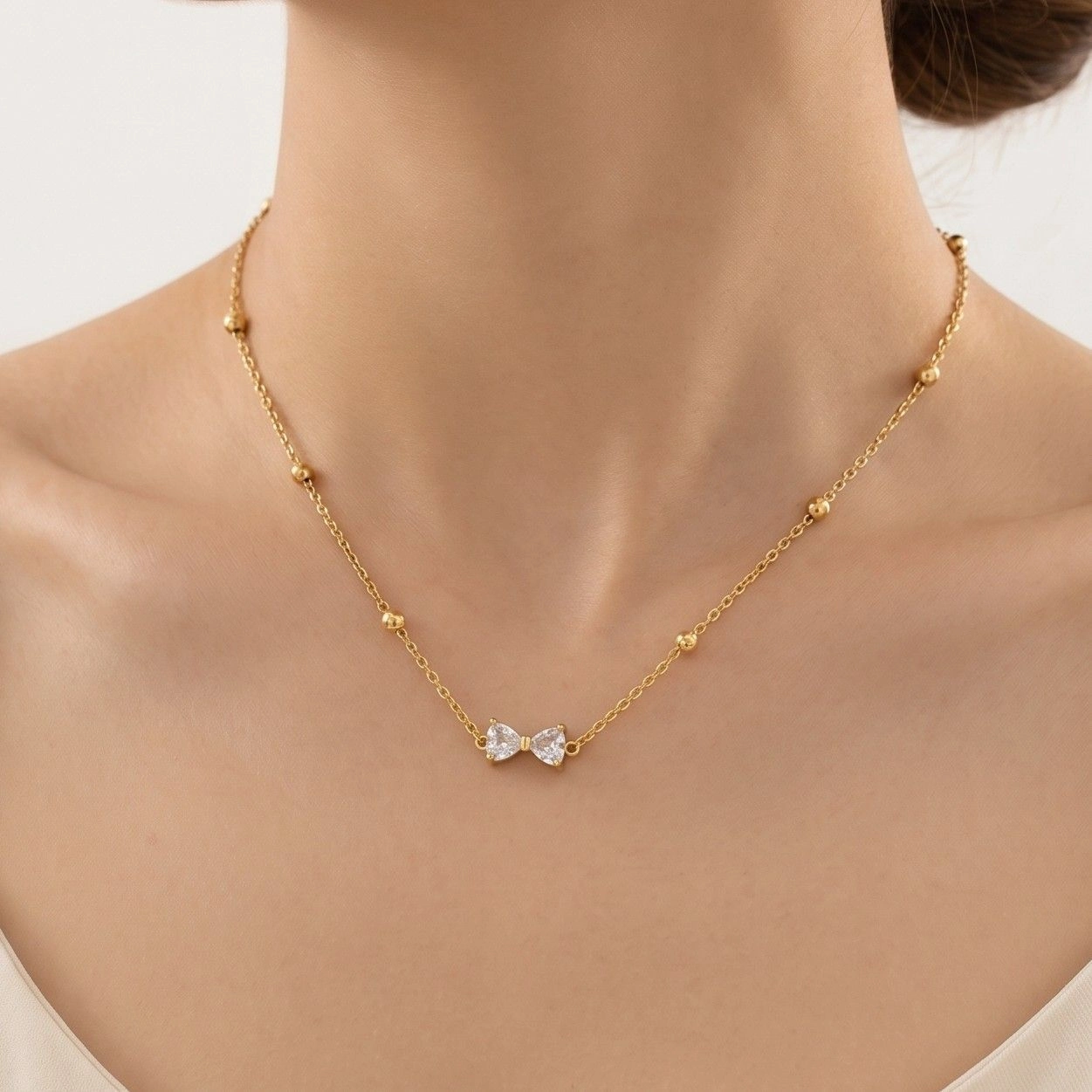 Anti Tarnish Stainless Steel Bow Themed Pendant Necklace 2